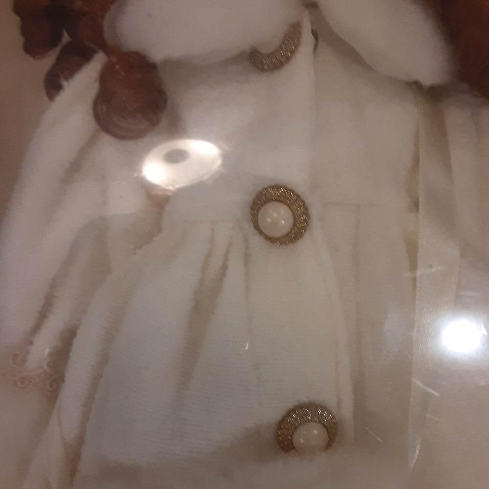 Porcelain doll - Picture 6 of 6